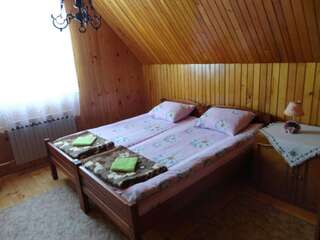 Гостевой дом Guest House Dzakovic Stana Жабляк Двухместный номер с 2 отдельными кроватями и собственной ванной комнатой за пределами номера-3