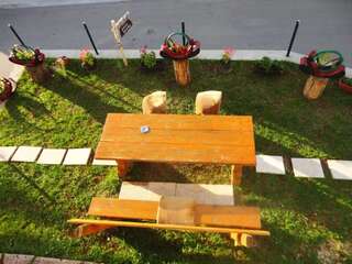 Гостевой дом Guest House Dzakovic Stana Жабляк Двухместный номер с 2 отдельными кроватями и собственной ванной комнатой за пределами номера-10