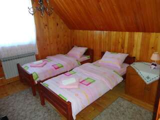 Гостевой дом Guest House Dzakovic Stana Жабляк Двухместный номер с 2 отдельными кроватями и собственной ванной комнатой за пределами номера-14