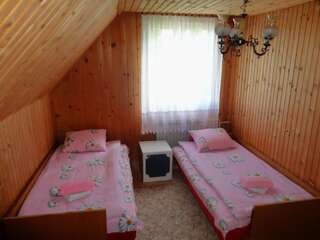 Гостевой дом Guest House Dzakovic Stana Жабляк Двухместный номер с 2 отдельными кроватями и собственной ванной комнатой за пределами номера-1